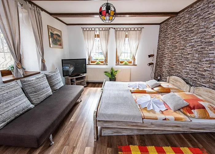 Pensión Aurel 3*