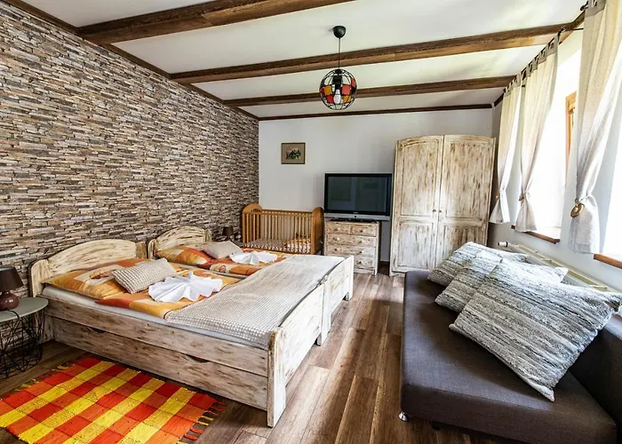 Pensión Aurel 3*